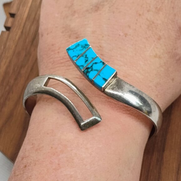 Vtg Mexico 950 Silver Inlay Turquoise Hinged Cuff Bracelet 57.6 g - Picture 2 of 9